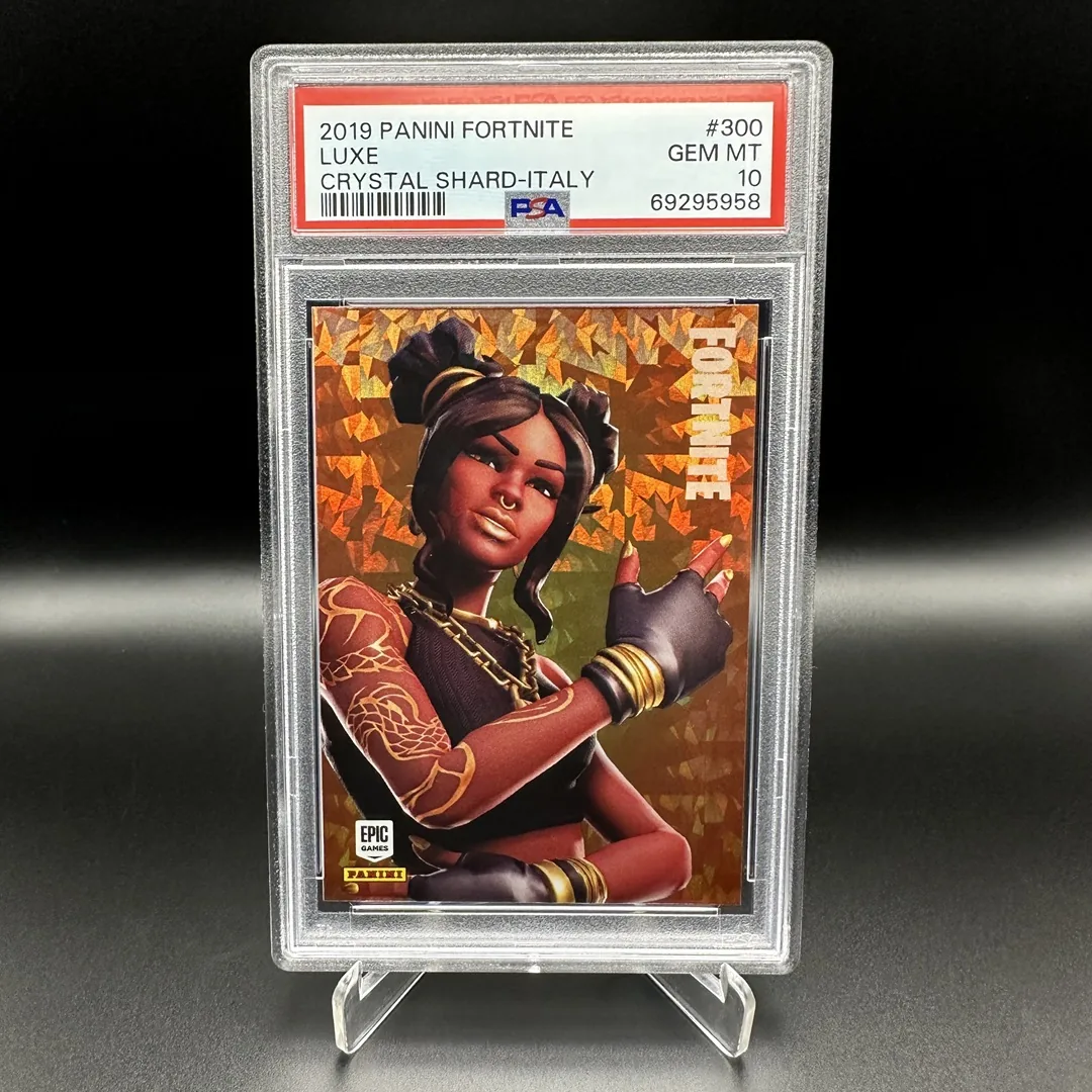 2019 Panini Fortnite Series 1 Luxe #300 Italy Crystal Shard PSA 10